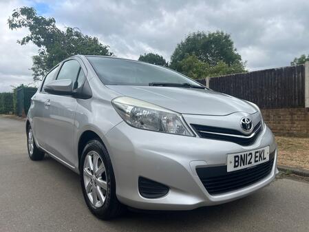 TOYOTA YARIS 1.3 Dual VVT-i TR